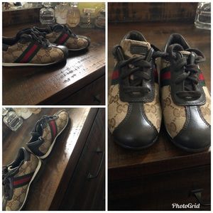 Kids Gucci shoes....size 26